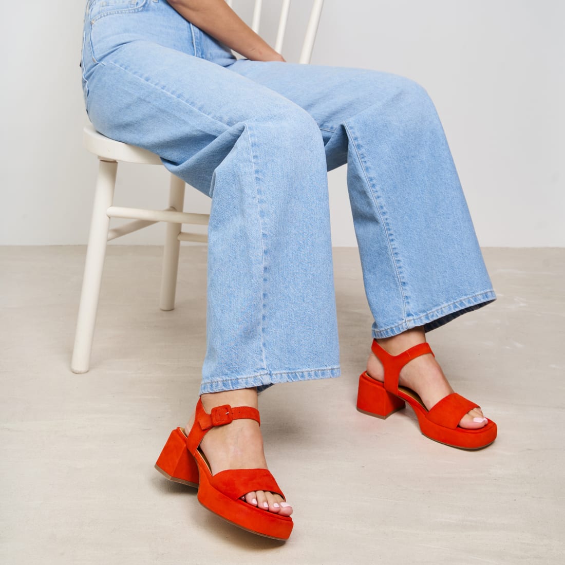 Красные замшевые босоножки - Image 5 of 6