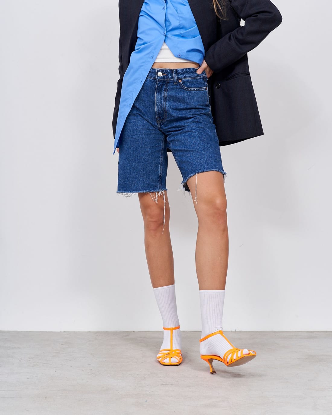 Ярко-оранжевые кожаные босоножки - Image 4 of 5