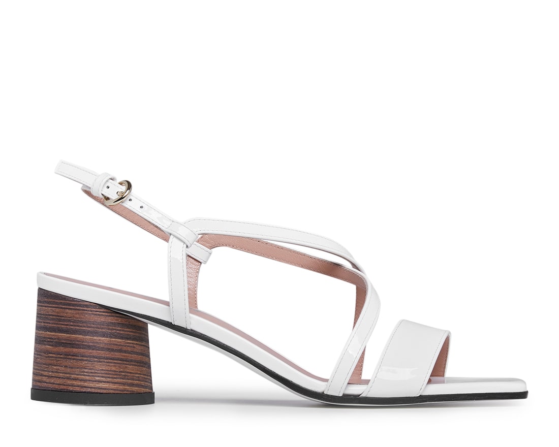 Белые босоножки - Main image