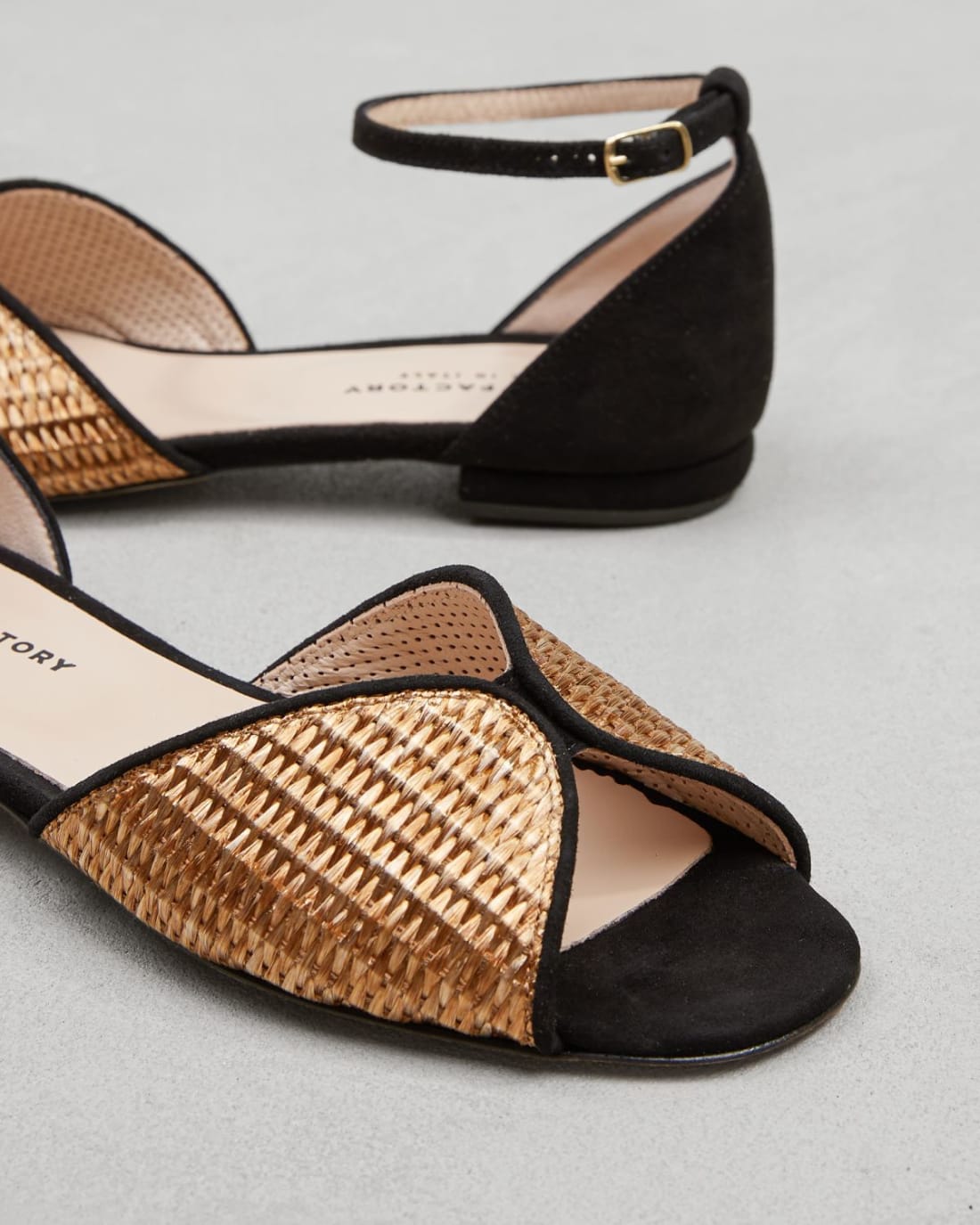 Золотые замшевые туфли - Image 4 of 6