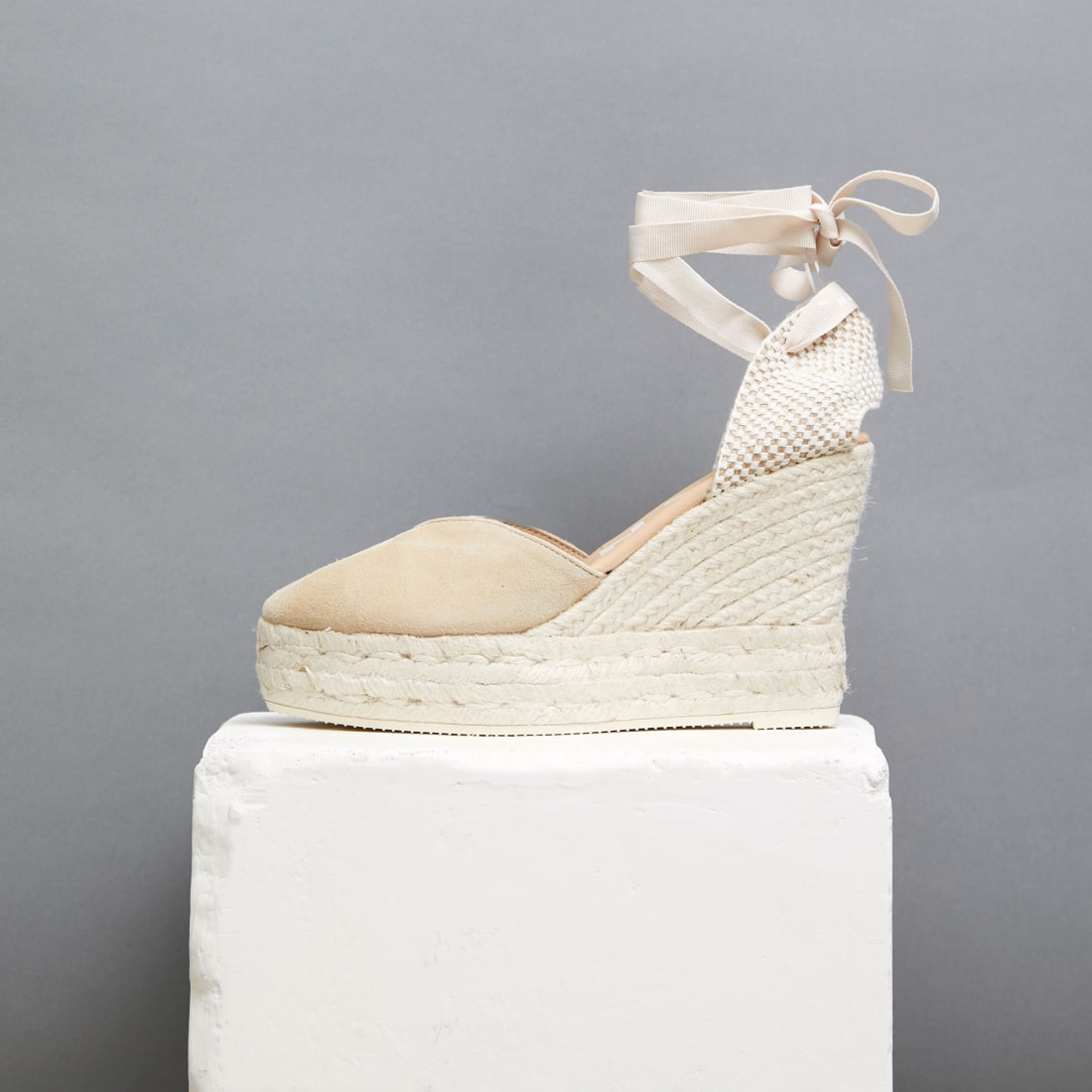 Cеро-бежевые замшевые эспадрильи