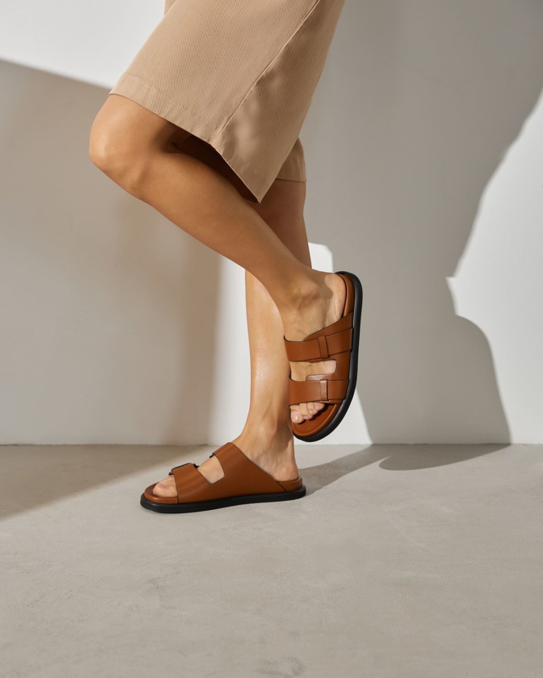 Коричневые кожаные шлепанцы - Image 6 of 6