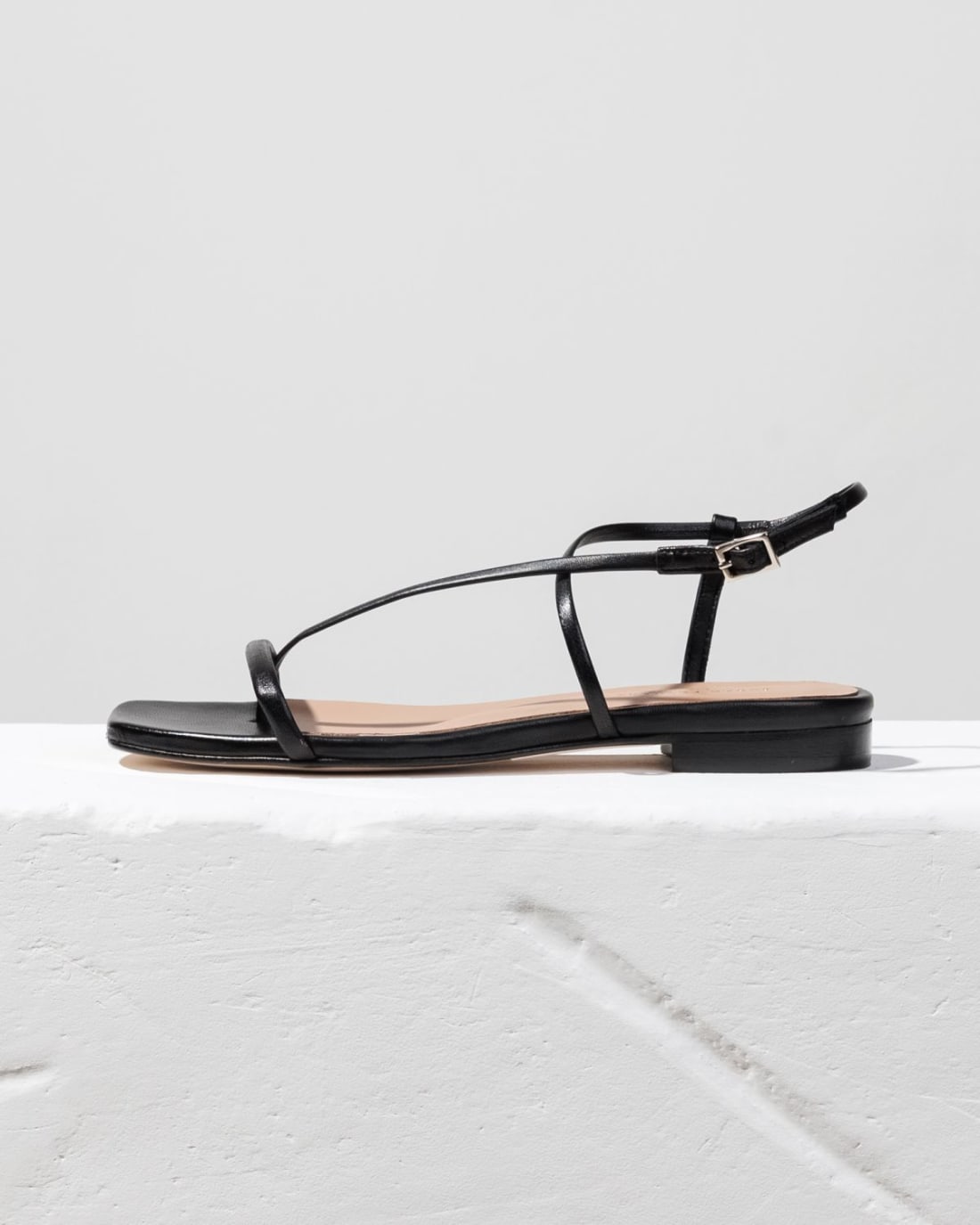 Черные кожаные босоножки - Image 1 of 6