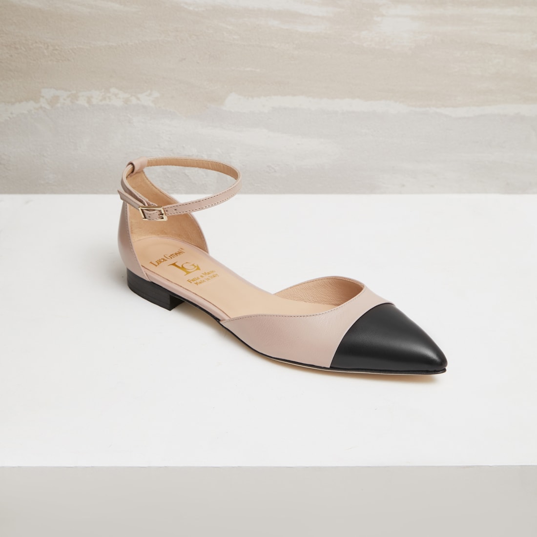 Пудровые кожаные туфли - Image 1 of 5