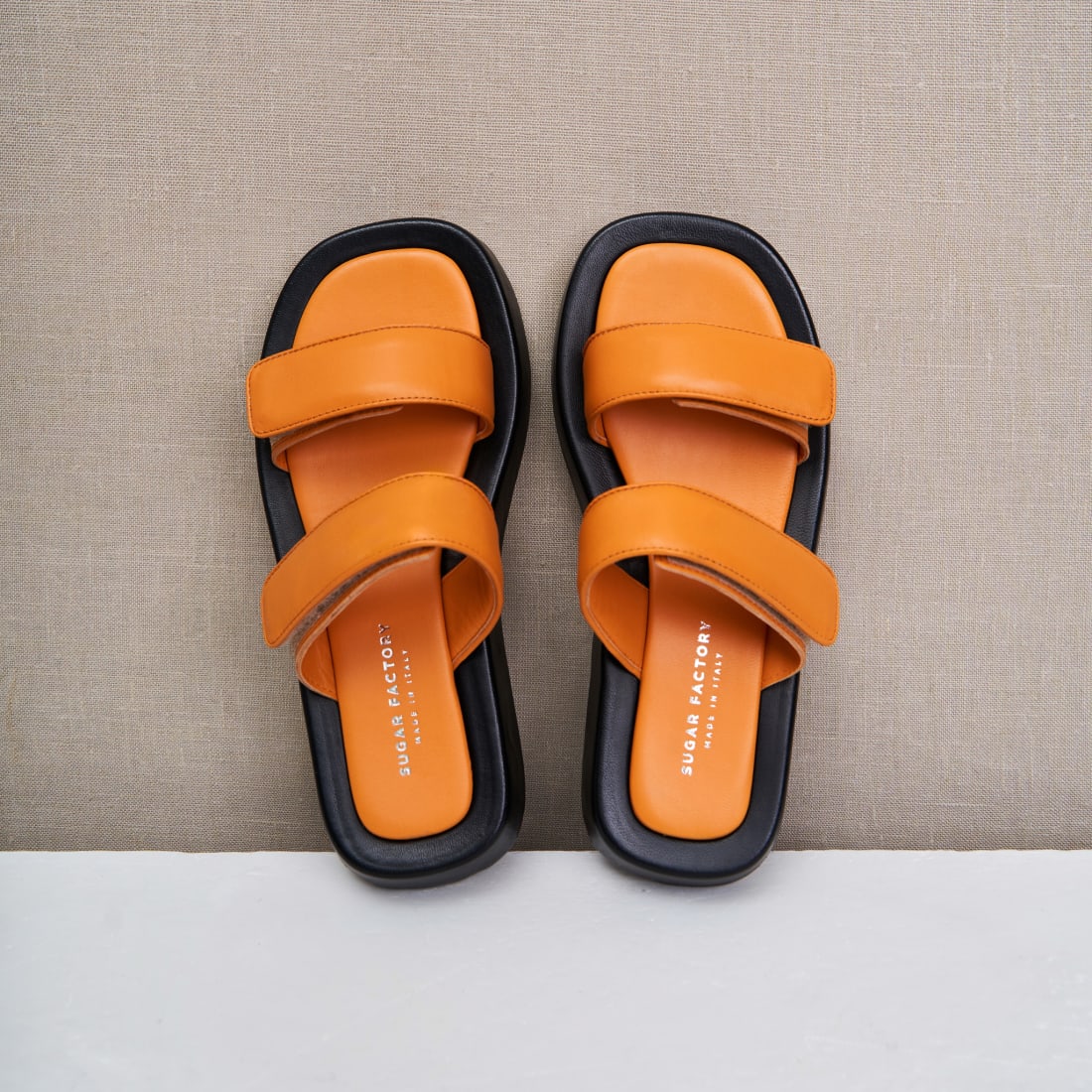 Оранжевые кожаные слайдеры - Image 2 of 5