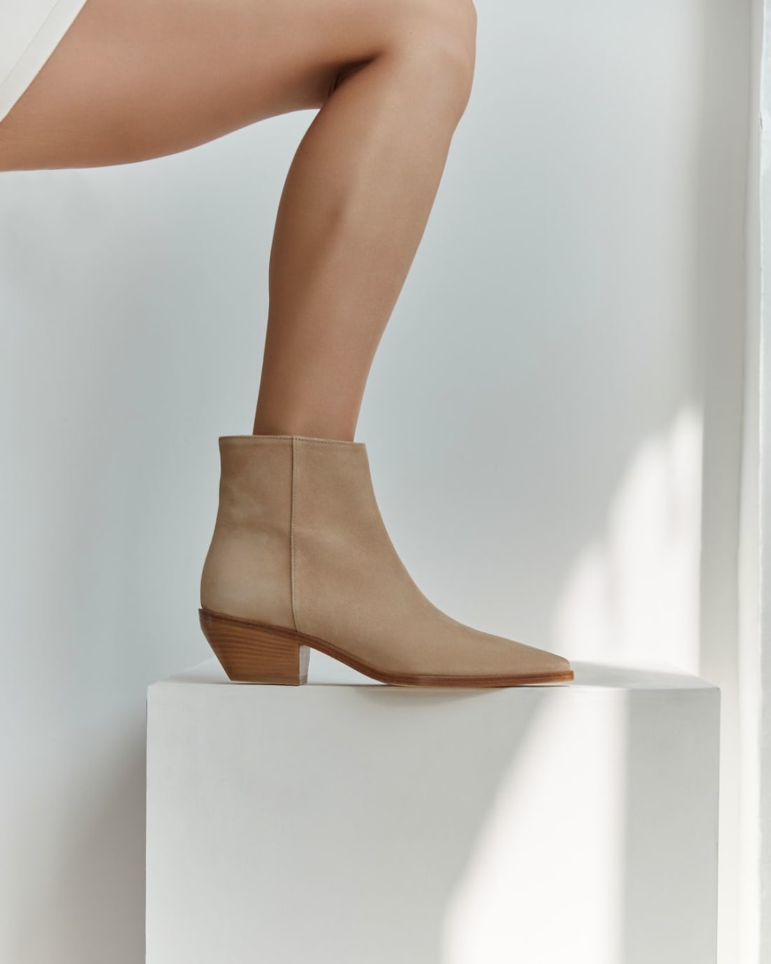 Светло-бежевые замшевые ботильоны - Image 8 of 8