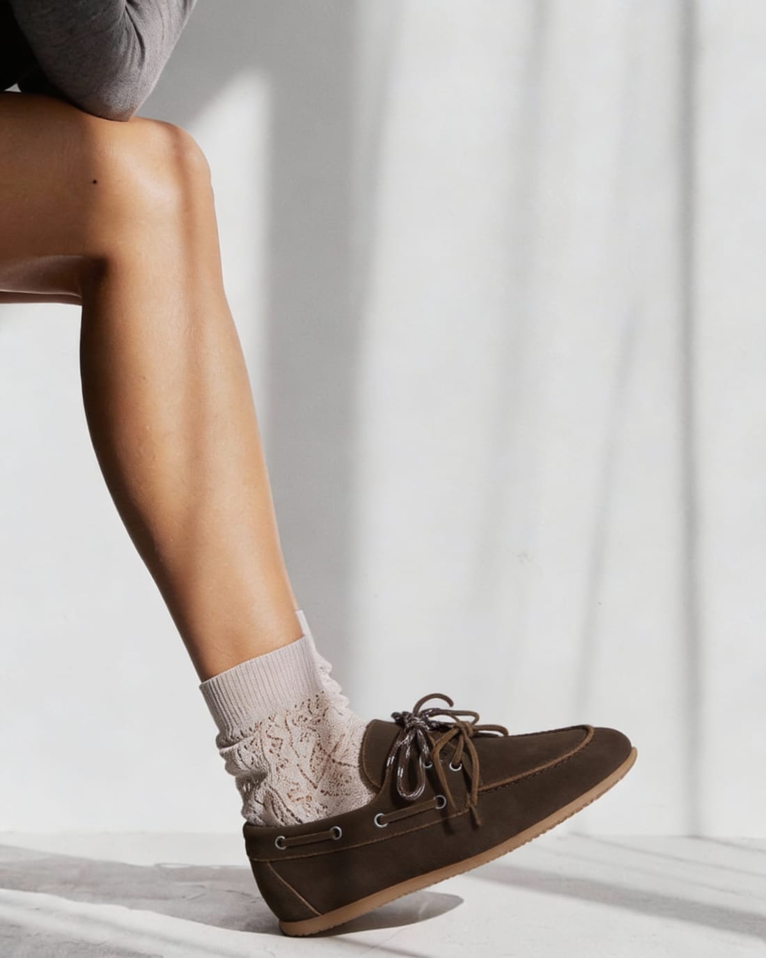 Темно-коричневые мокасины из замши