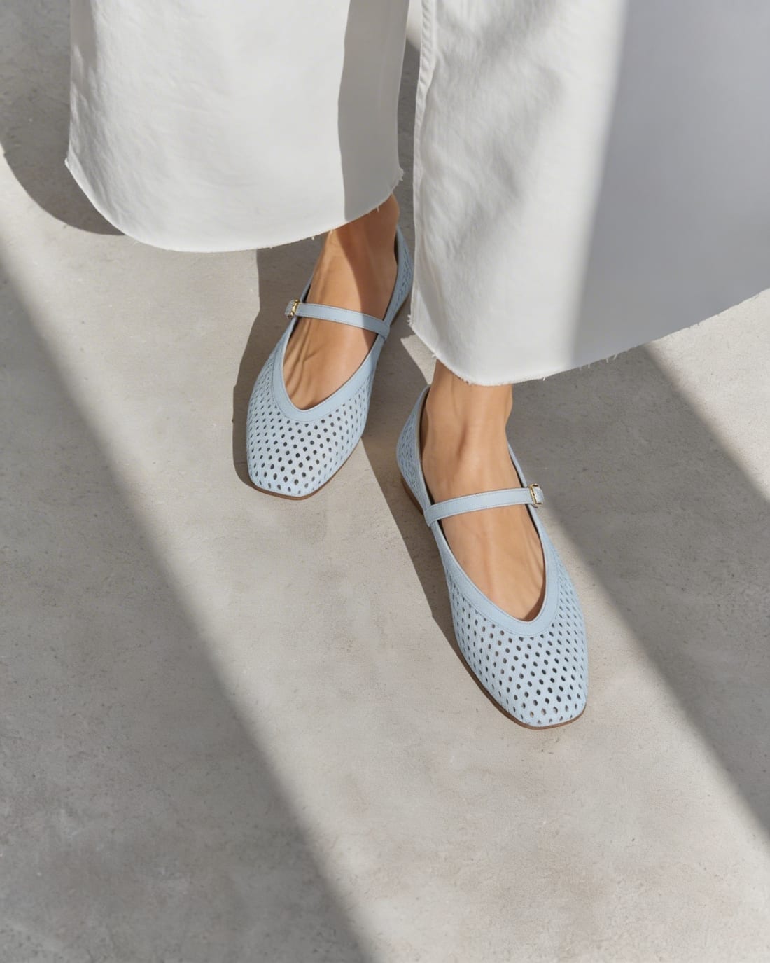 Голубые перфорированные замшевые балетки  - Image 2 of 5