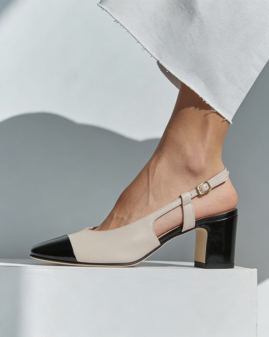 Двухцветные туфли из натуральной кожи - Image 2 of 5