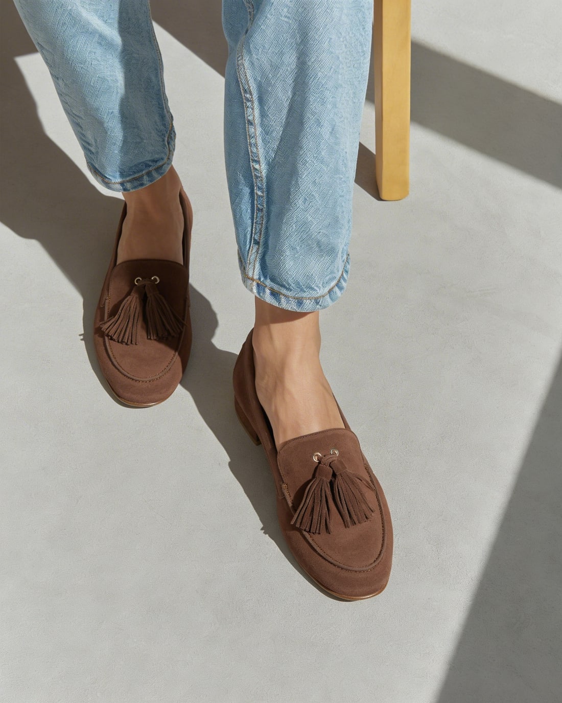 Коричневые замшевые лоферы с декоративными кистями - Image 2 of 5