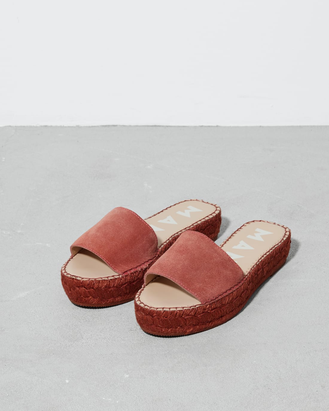 Замшевые бордовые шлепанцы - Image 3 of 6