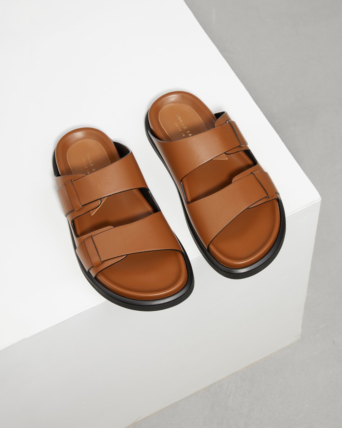 Коричневые кожаные шлепанцы - Image 2 of 6