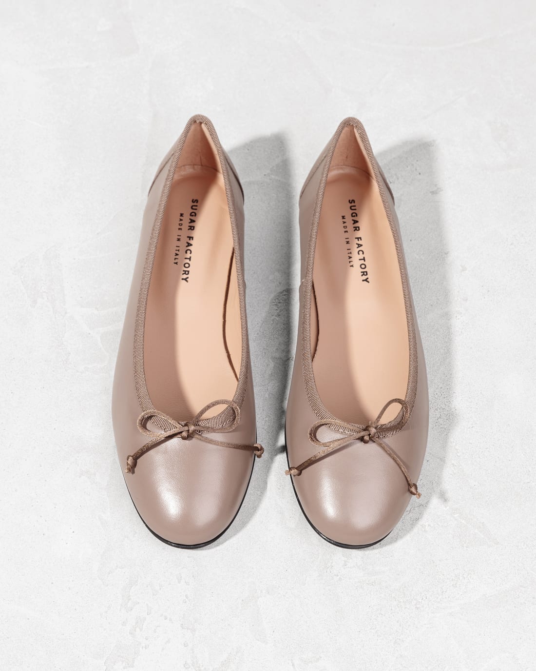 Серые кожаные балетки классического стиля - Image 3 of 6