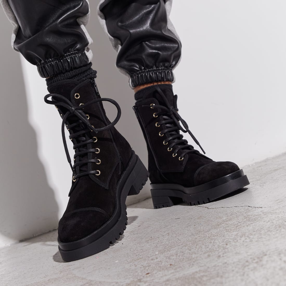 Черные замшевые ботинки - Image 5 of 5