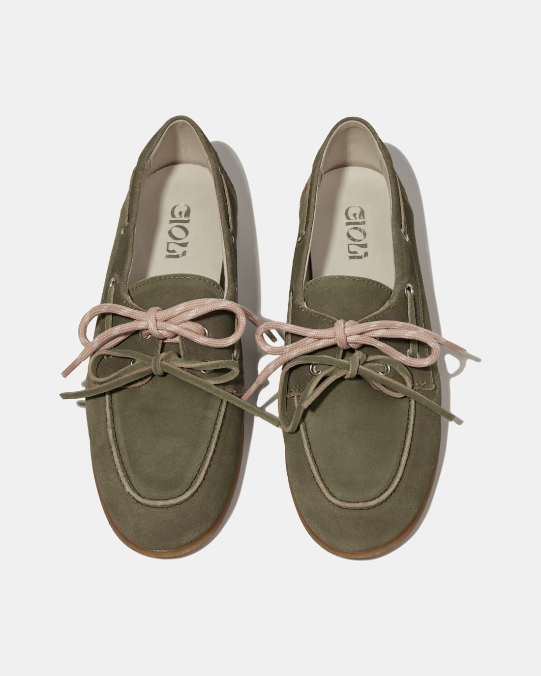 Темно-зеленые замшевые мокасины со шнурками