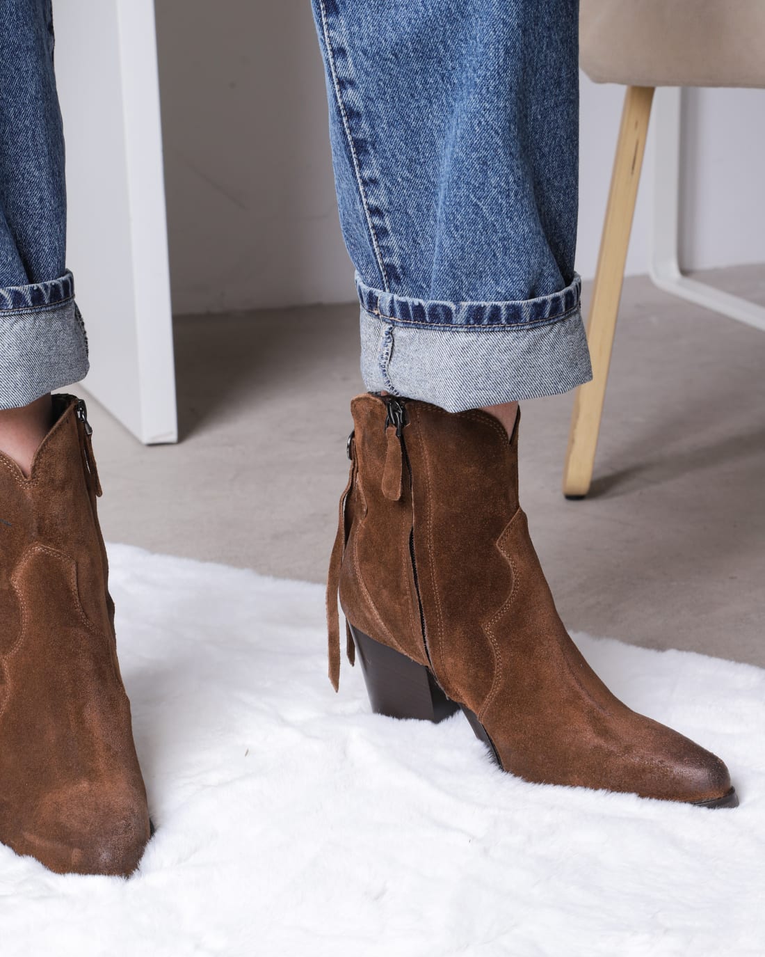 Коричневые замшевые казаки - Image 6 of 7