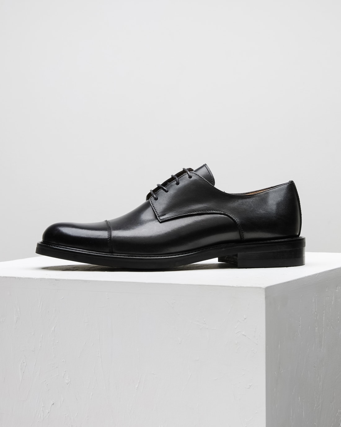 Черные кожаные классические туфли - Image 1 of 5