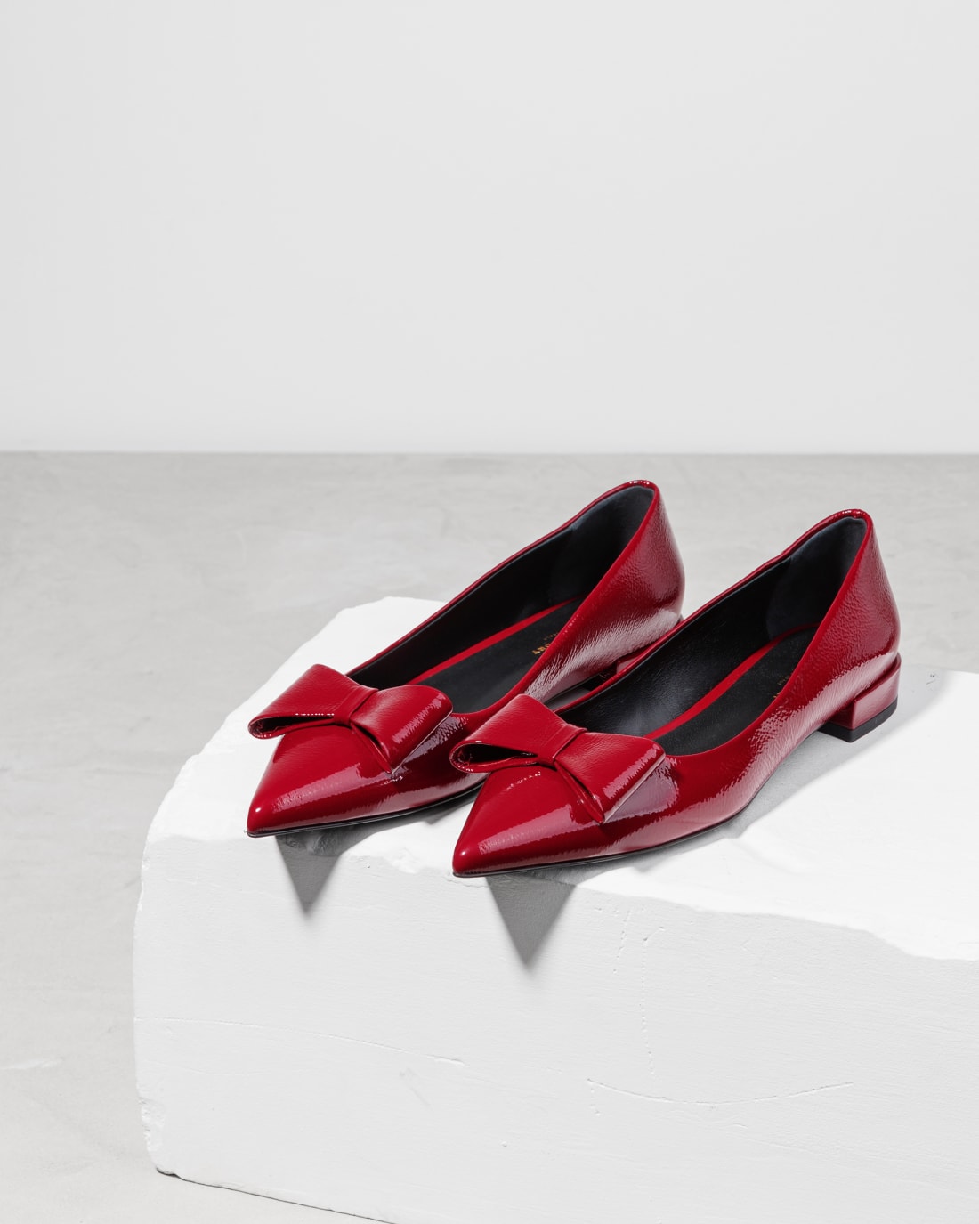 Бордовые лакированные туфли с бантом - Image 2 of 7