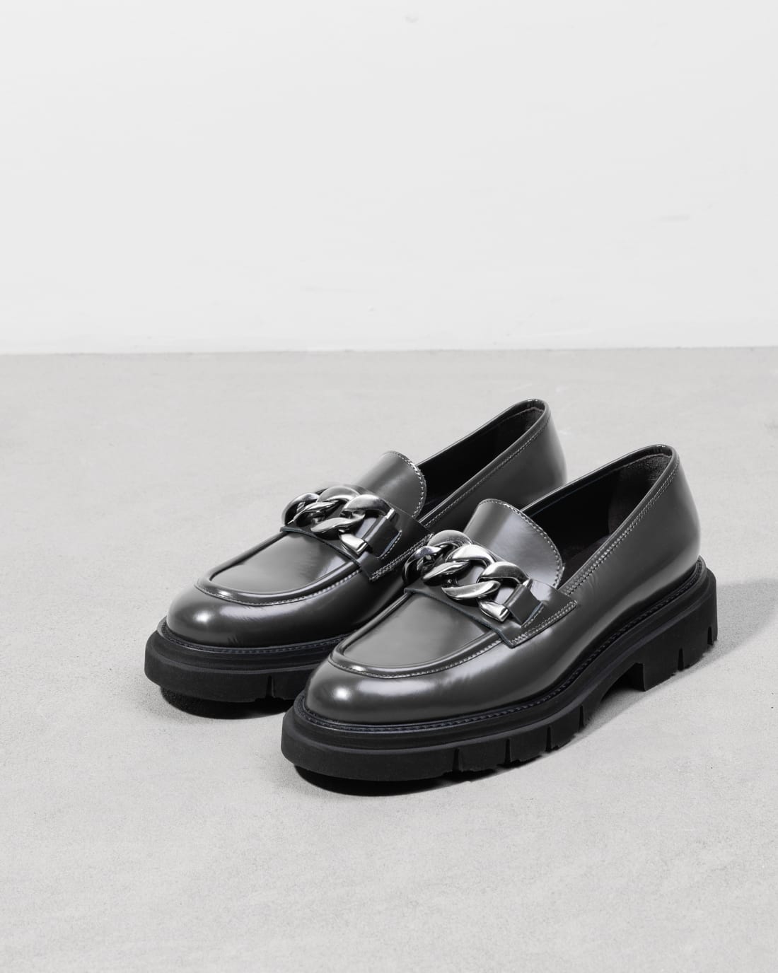 Серые кожаные лоферы классического стиля - Image 3 of 6