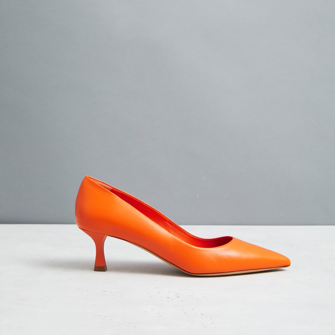 Оранжевые кожаные туфли-лодочки - Image 1 of 5