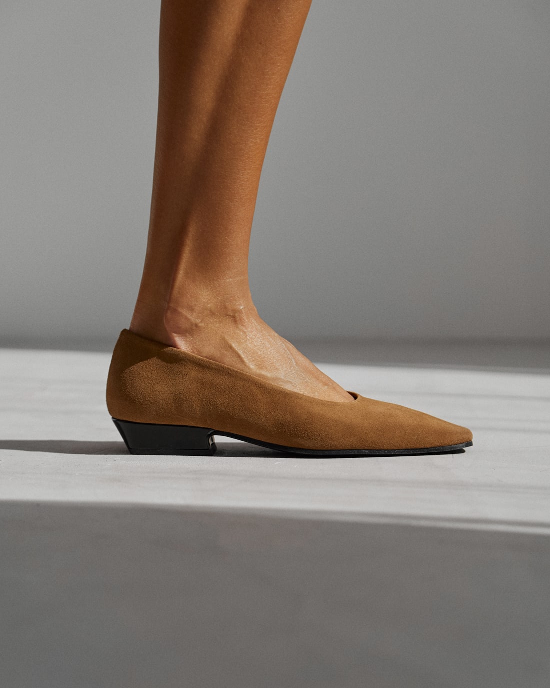 Светло-коричневые замшевые туфли