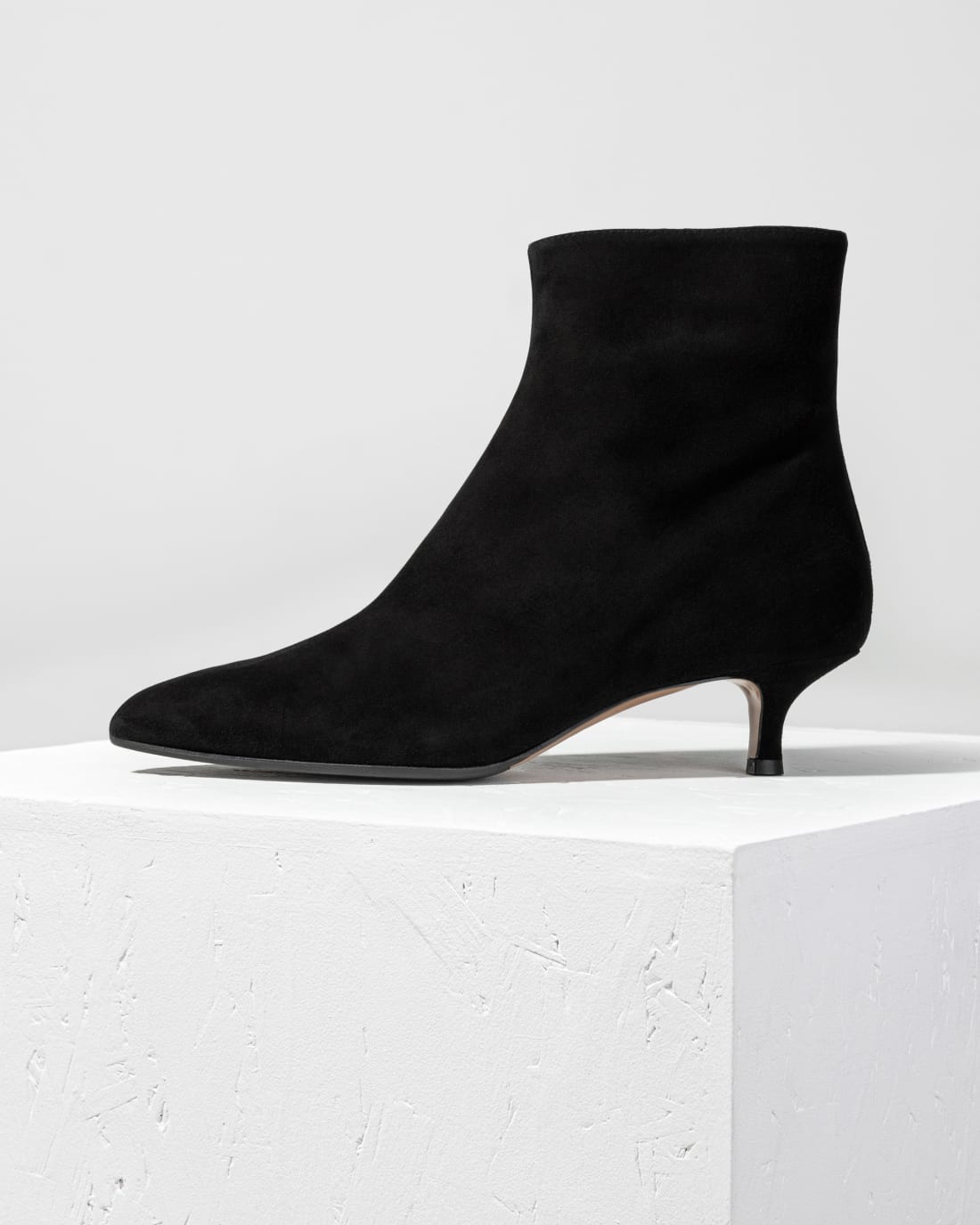 Черные замшевые ботильоны - Main image