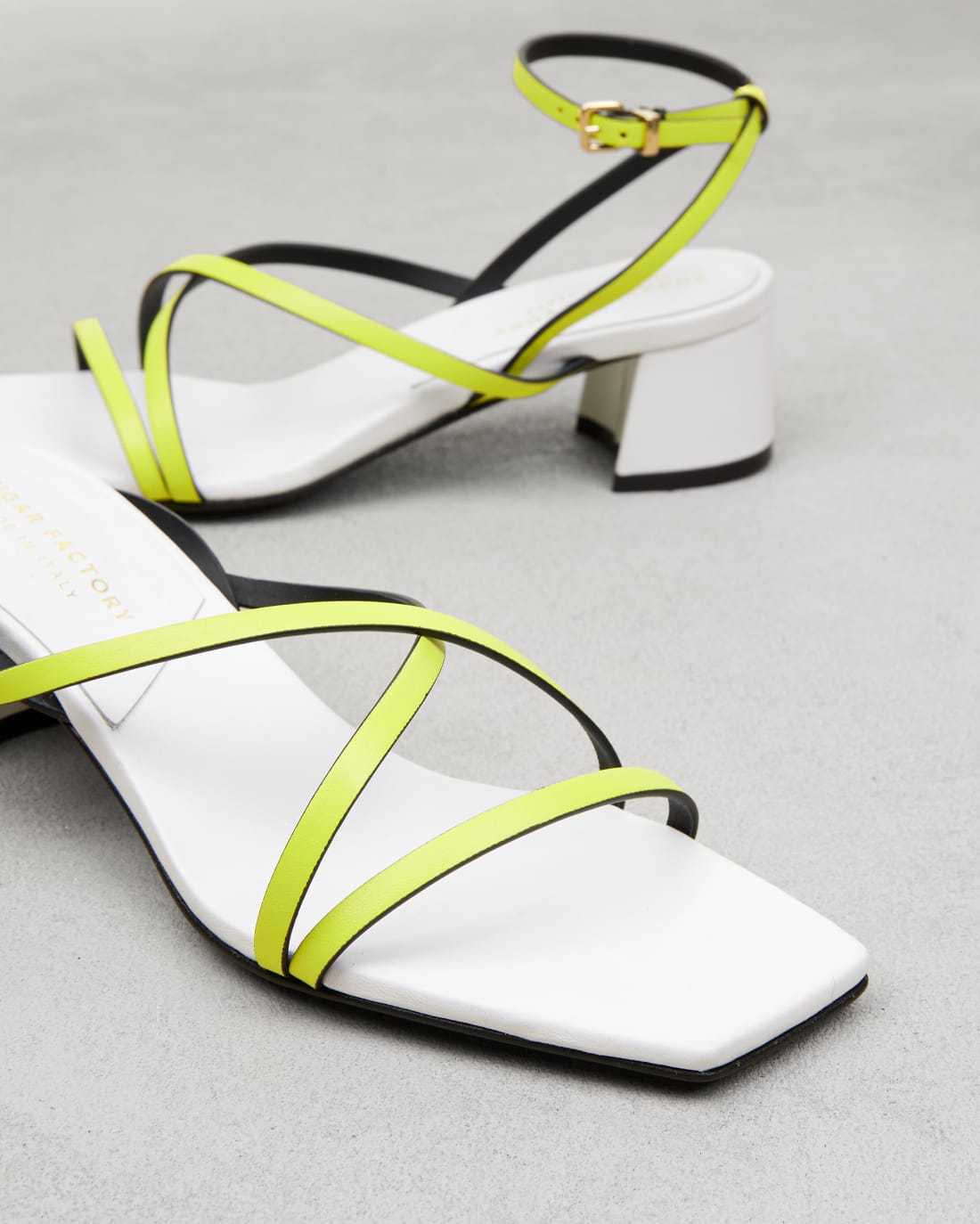 Салатовые кожаные босоножки - Image 4 of 6