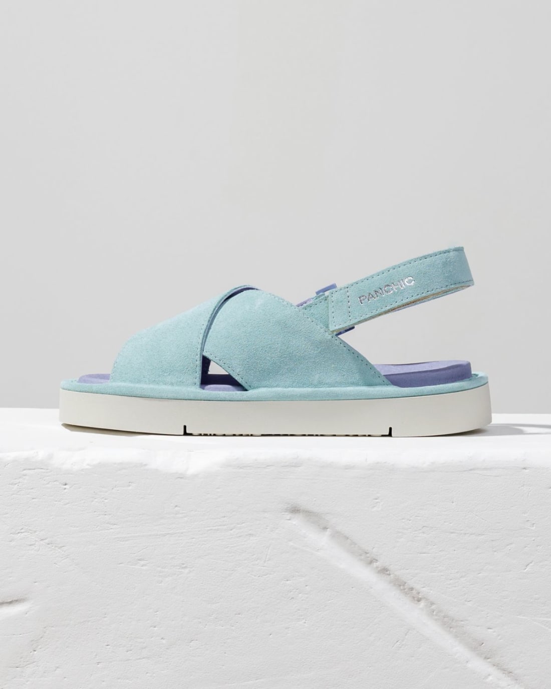 Светло-бирюзовые замшевые сандалии - Image 1 of 6