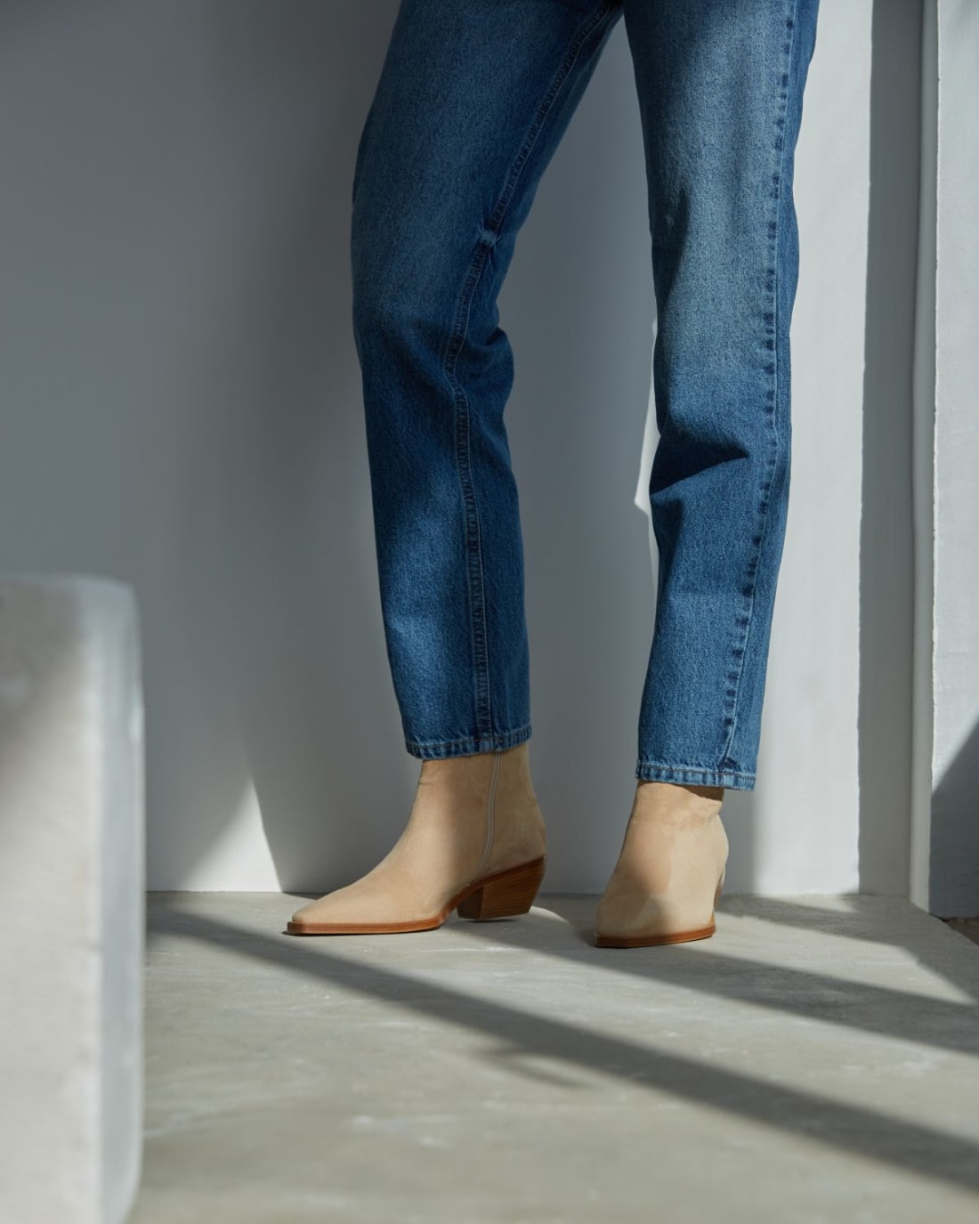 Светло-бежевые замшевые ботильоны - Image 6 of 8