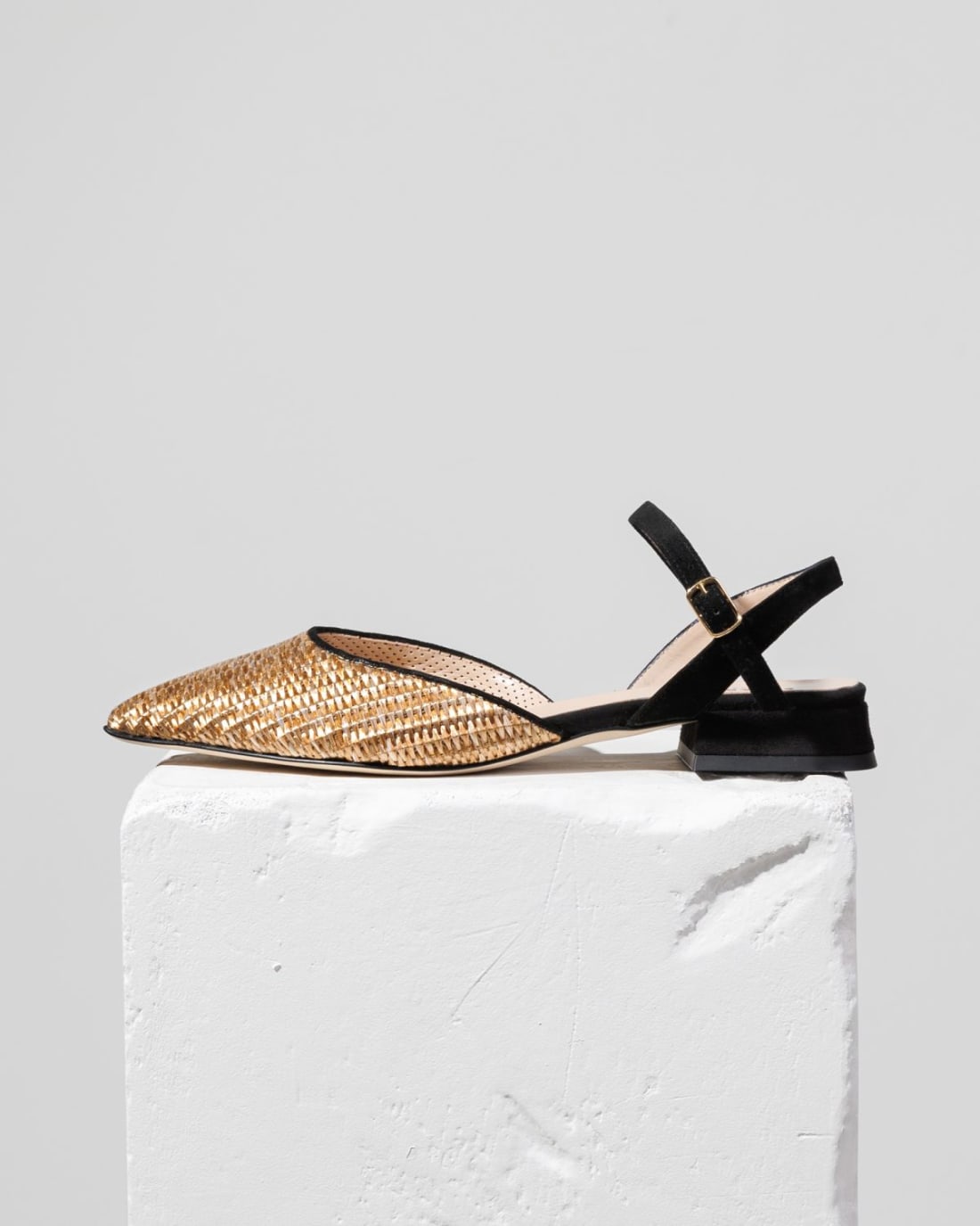 Золотые текстильные туфли - Image 1 of 6