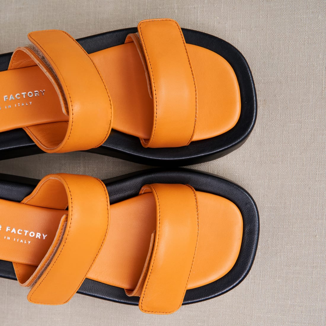 Оранжевые кожаные слайдеры - Image 3 of 5