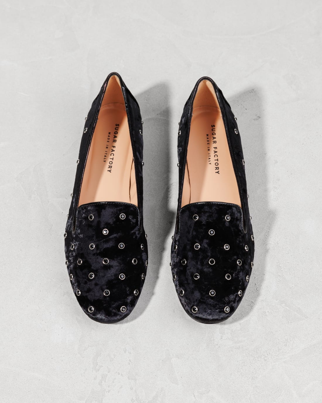 Чёрные мокасины из бархата