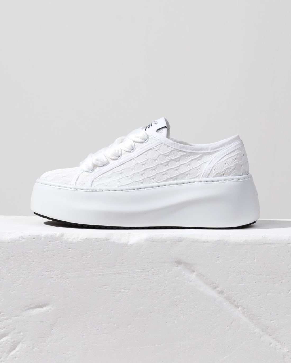 Белые текстильные кеды - Image 1 of 4