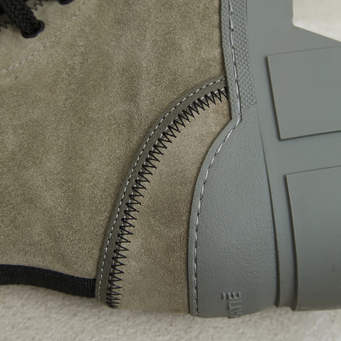 Серые замшевые ботинки - Image 3 of 5