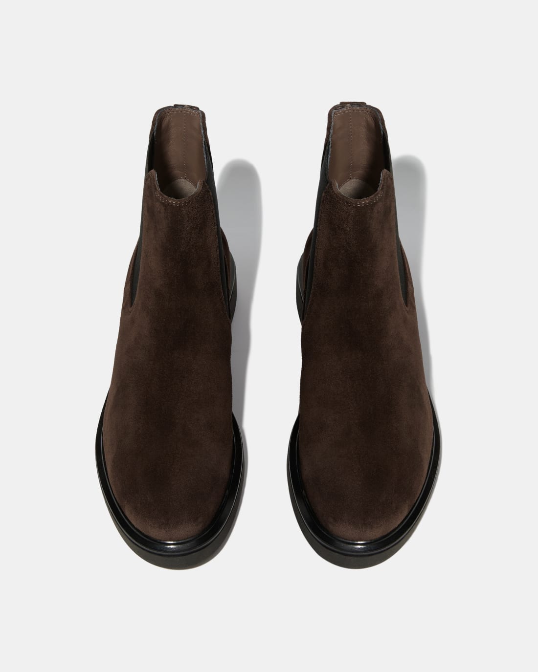 Темно-коричневые замшевые ботинки