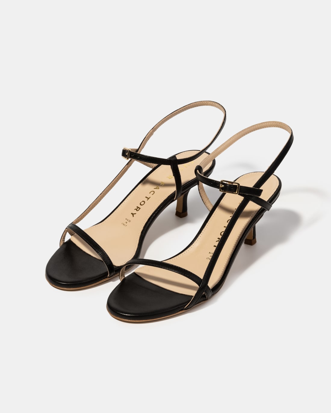 Черные босоножки на каблуке - Image 2 of 5