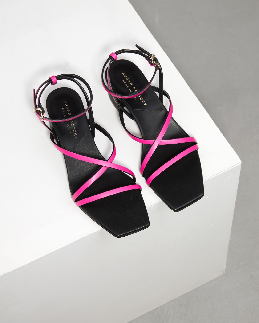 Розовые кожаные босоножки - Image 2 of 4