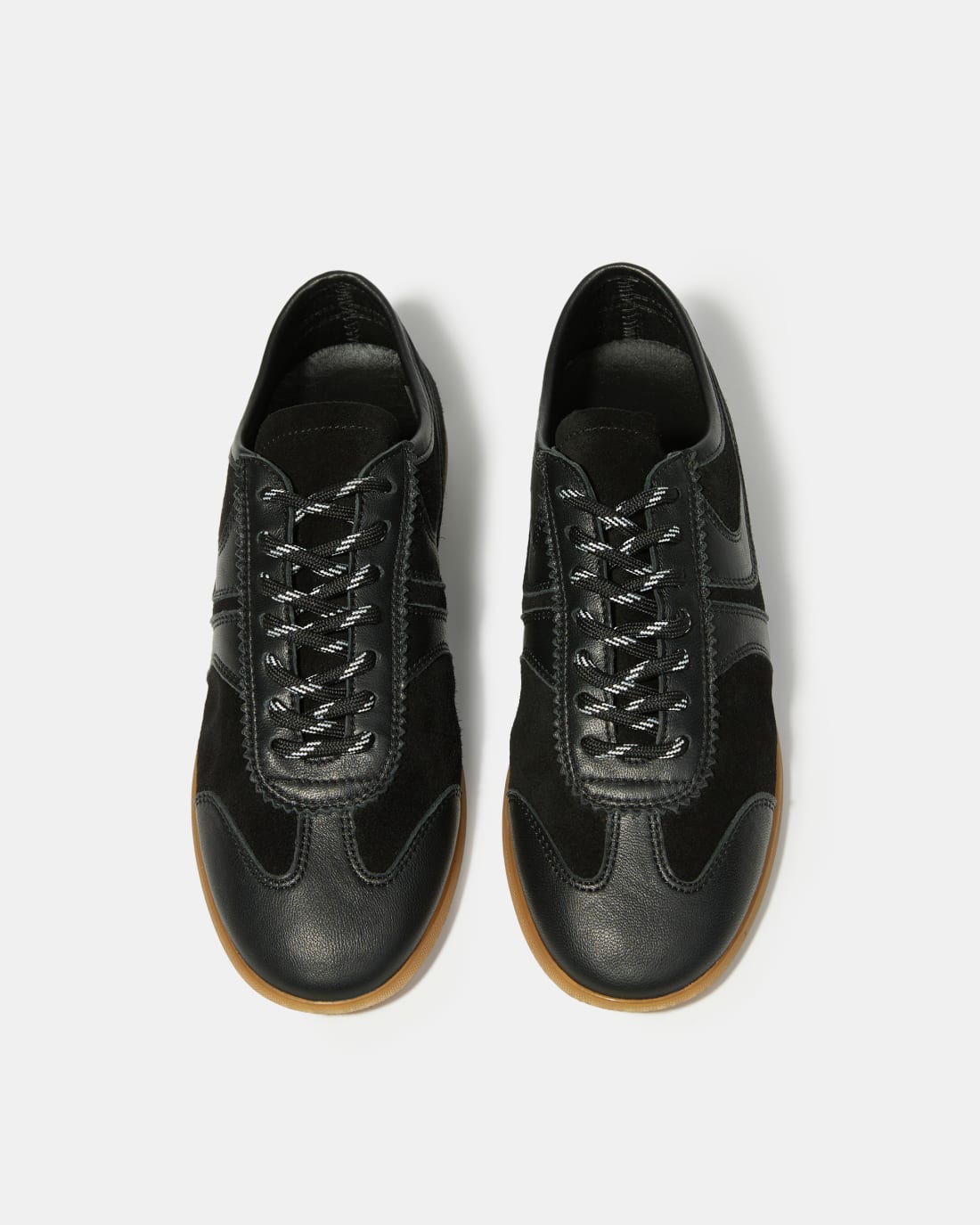 Черные кеды из натуральной кожи и замши