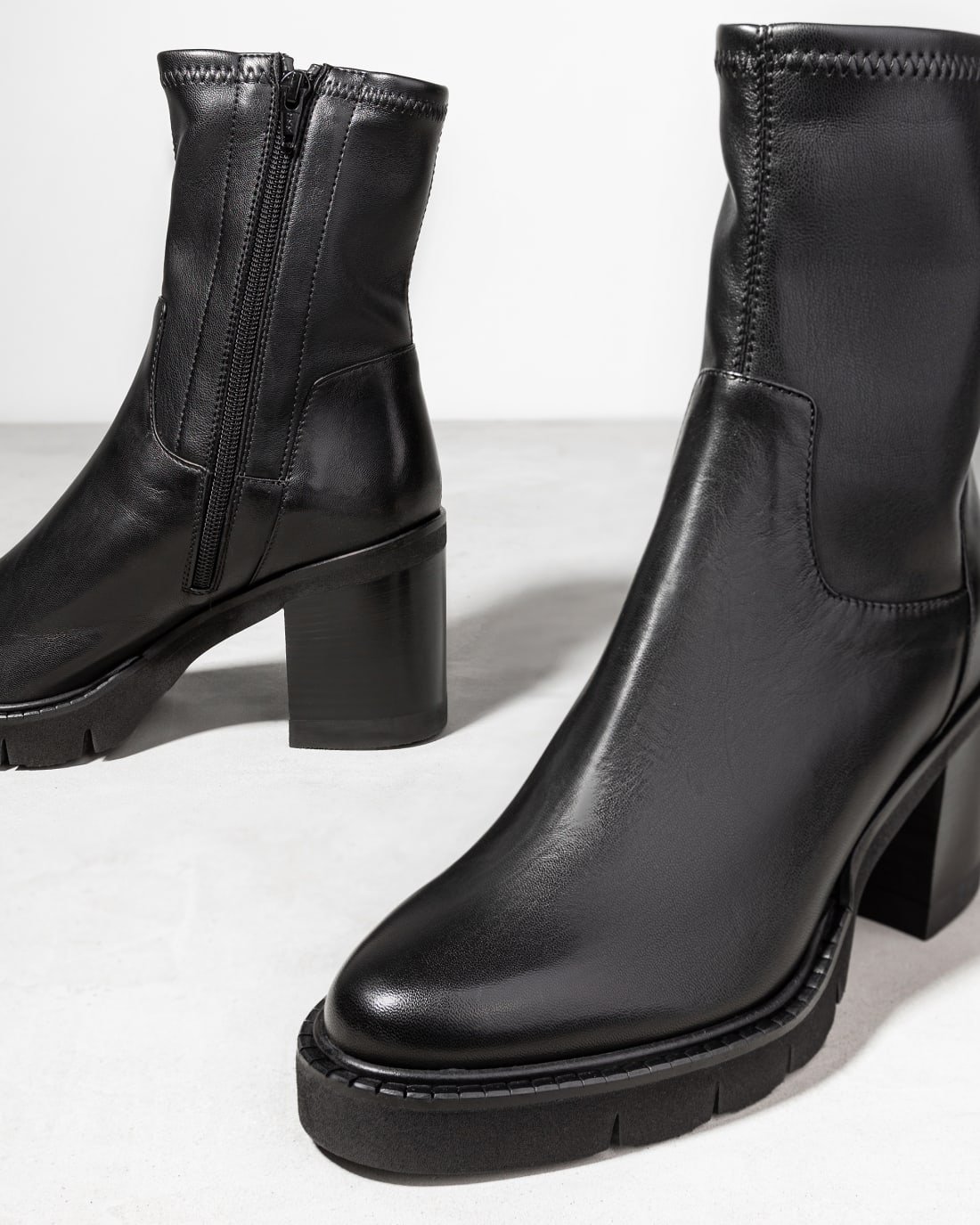 Черные кожаные полусапоги - Image 4 of 4