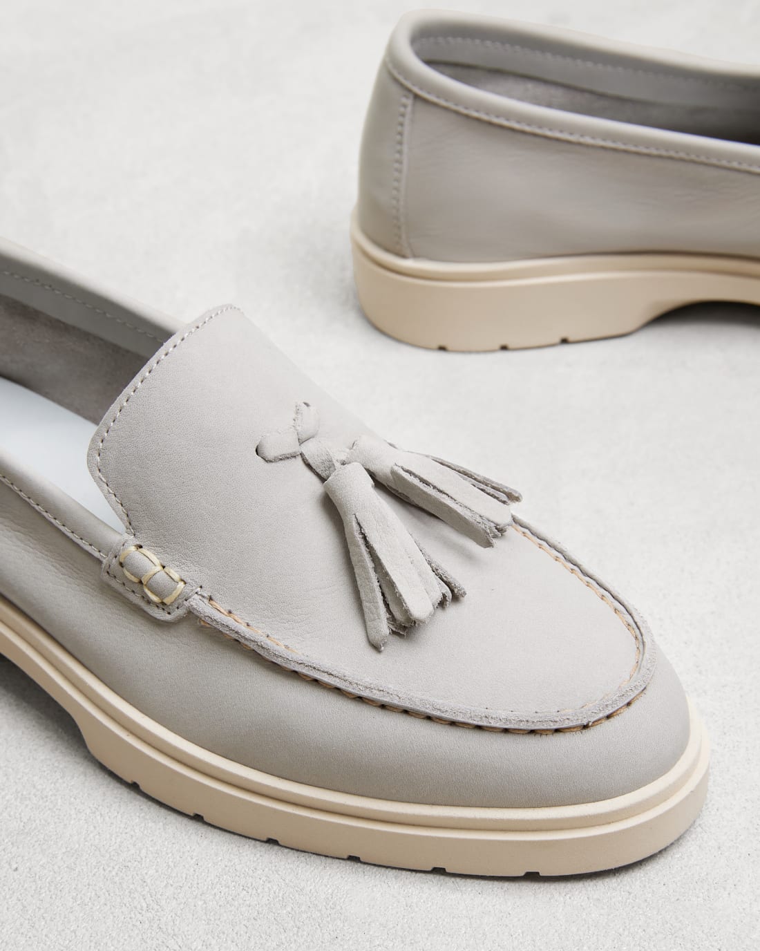 Светло-серые лоферы из нубука - Image 4 of 5