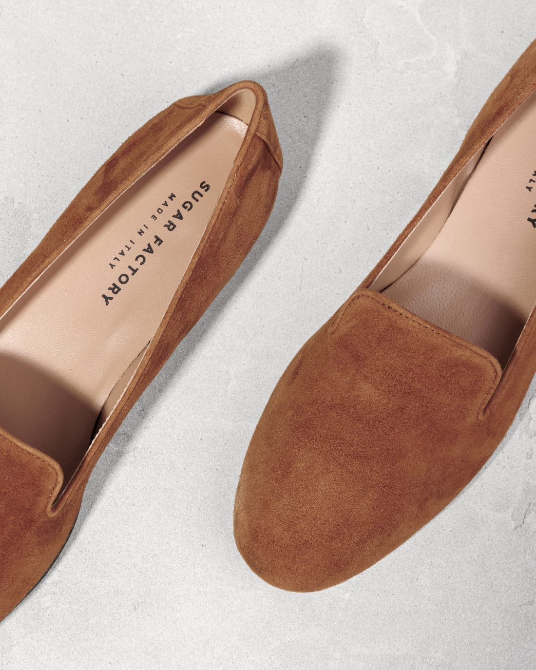 Коричневые замшевые мокасины