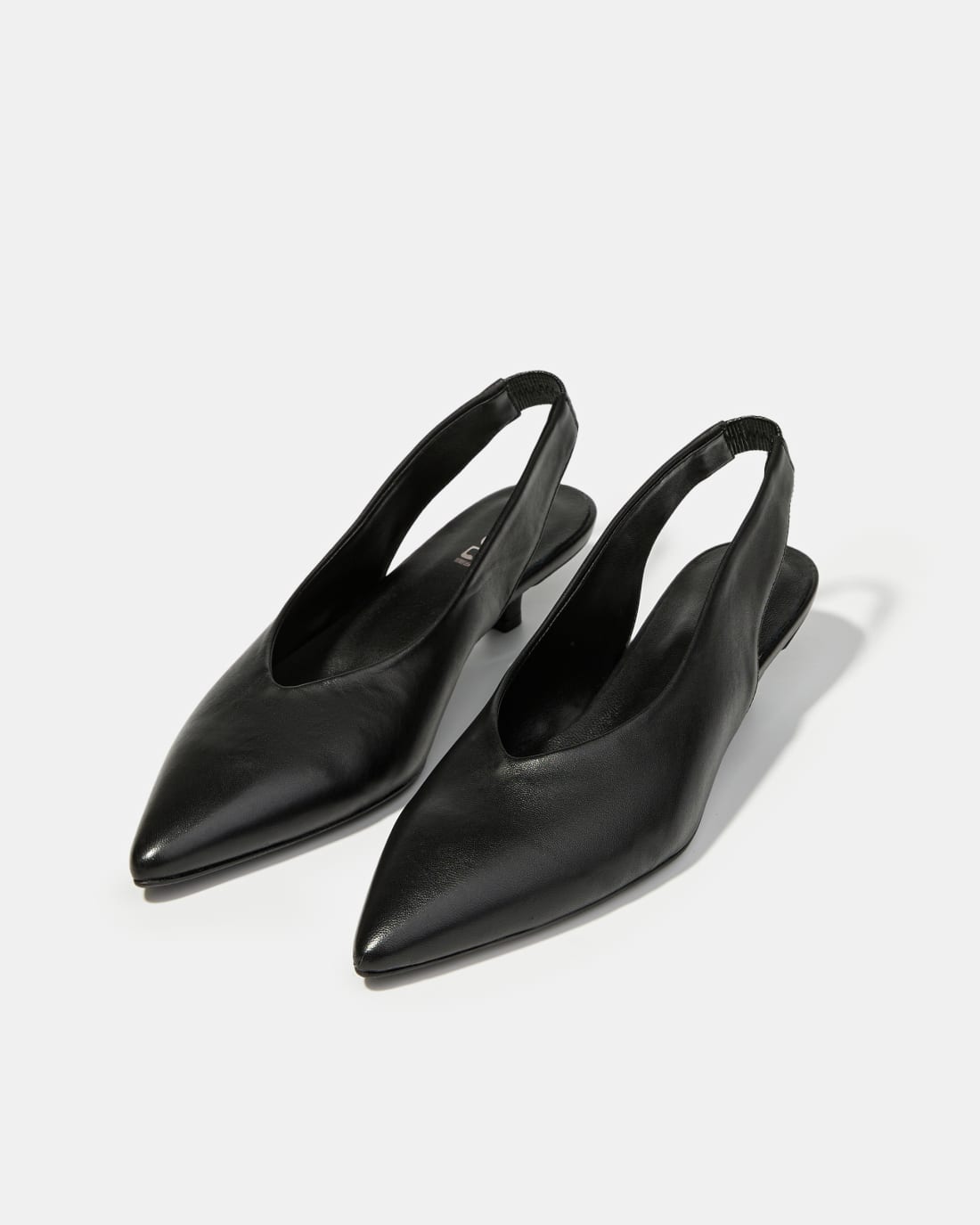 Черные туфли-слингбеки