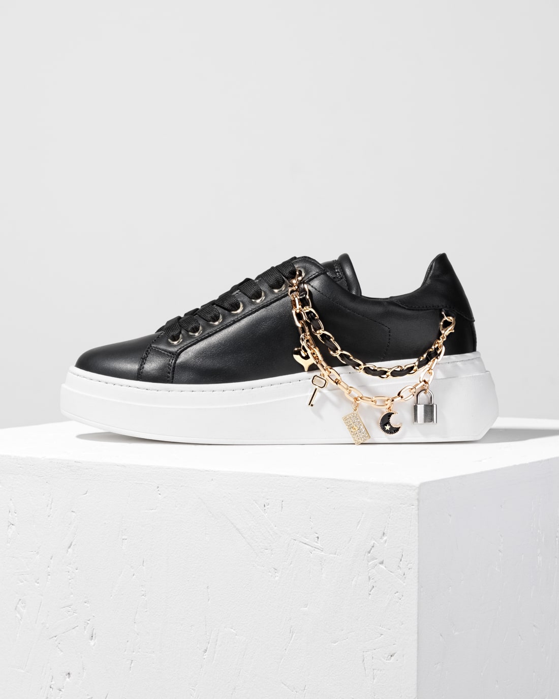 Черные кожаные кеды на платформе - Image 1 of 4