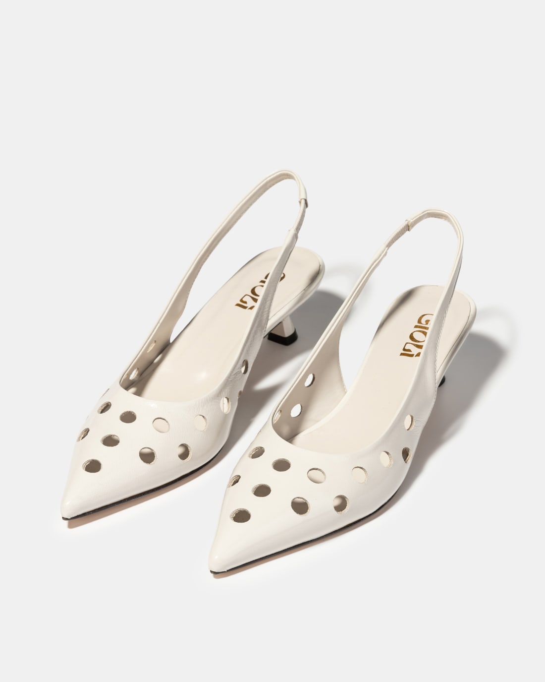 Белые туфли с крупной перфорацией - Image 2 of 5