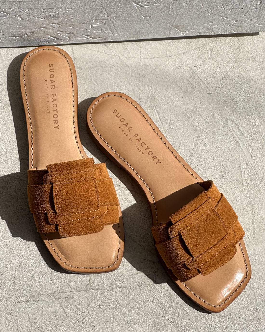 Замшевые кожаные пантолеты