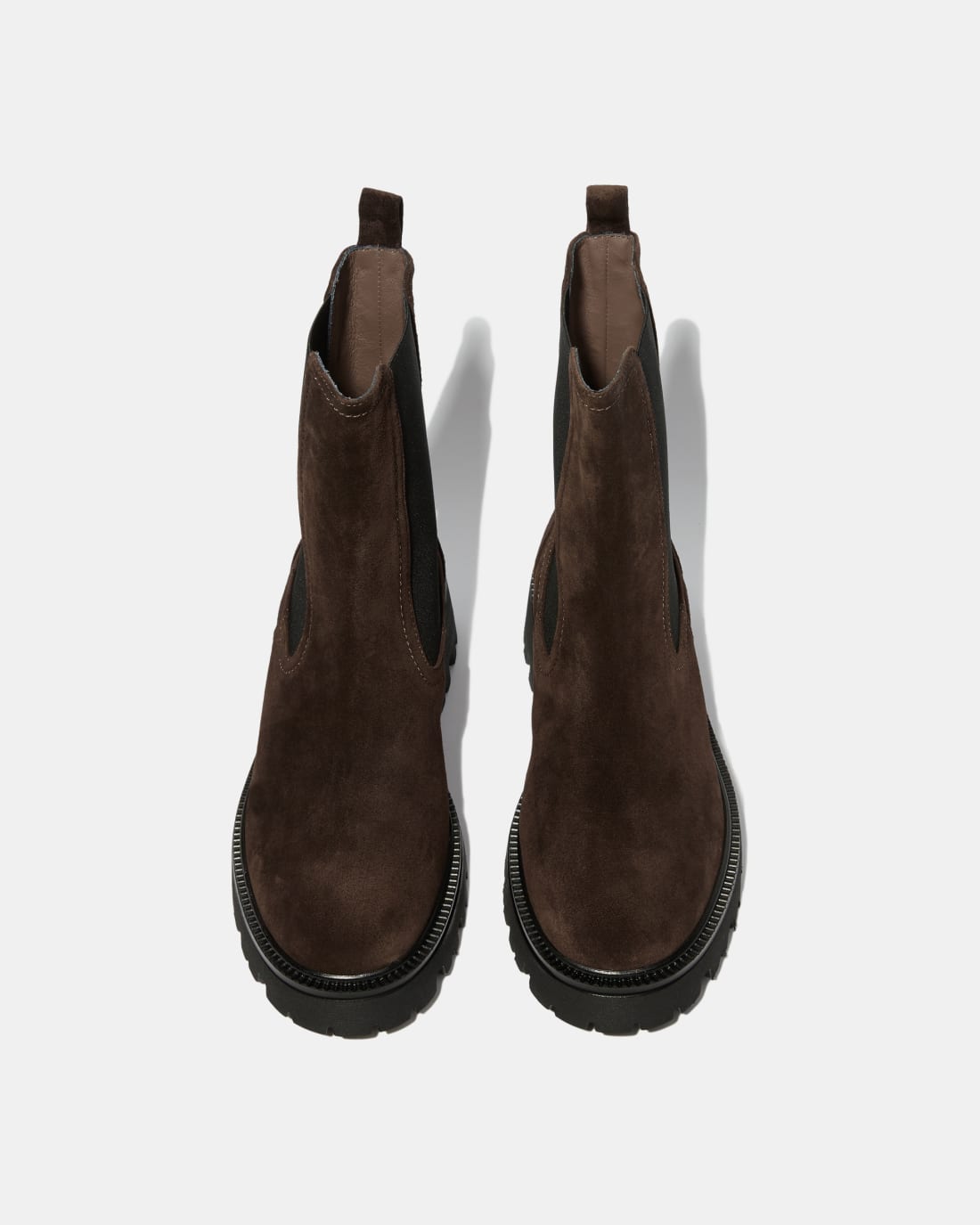 Темно-коричневые замшевые ботинки