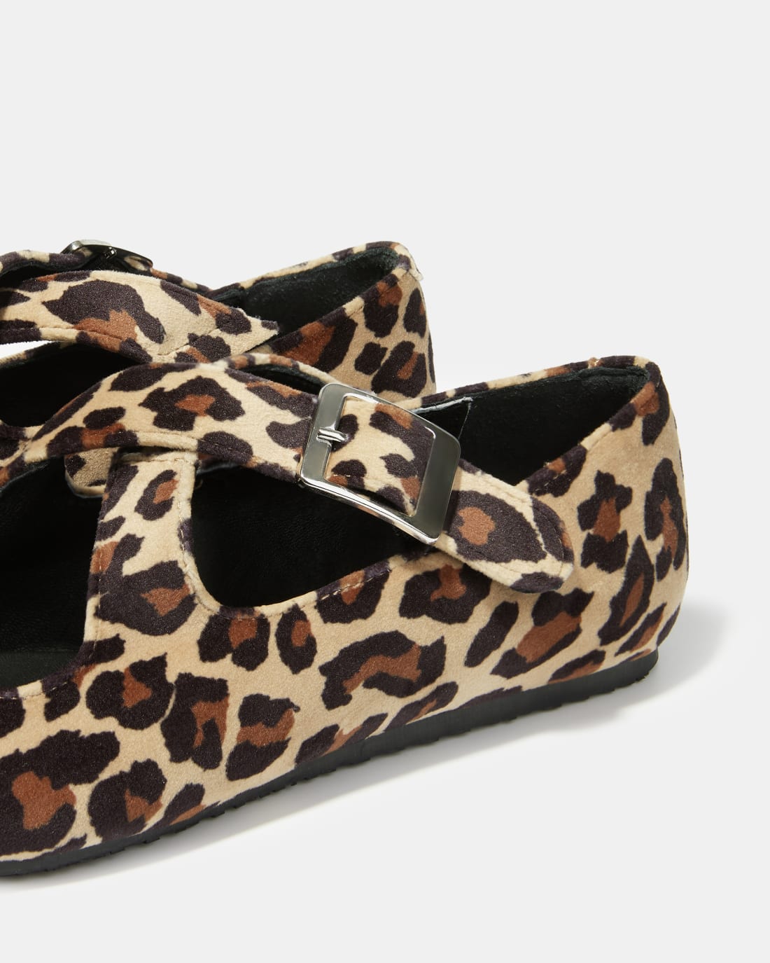 Туфли из вельвета с леопардовым принтом