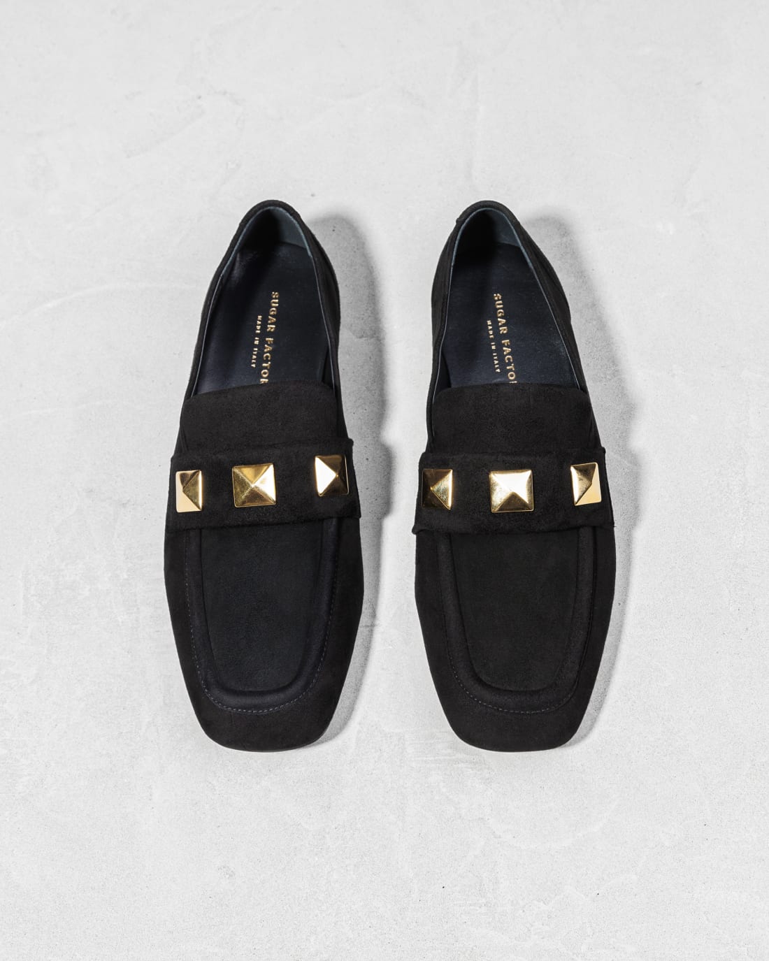 Черные туфли-мокасины