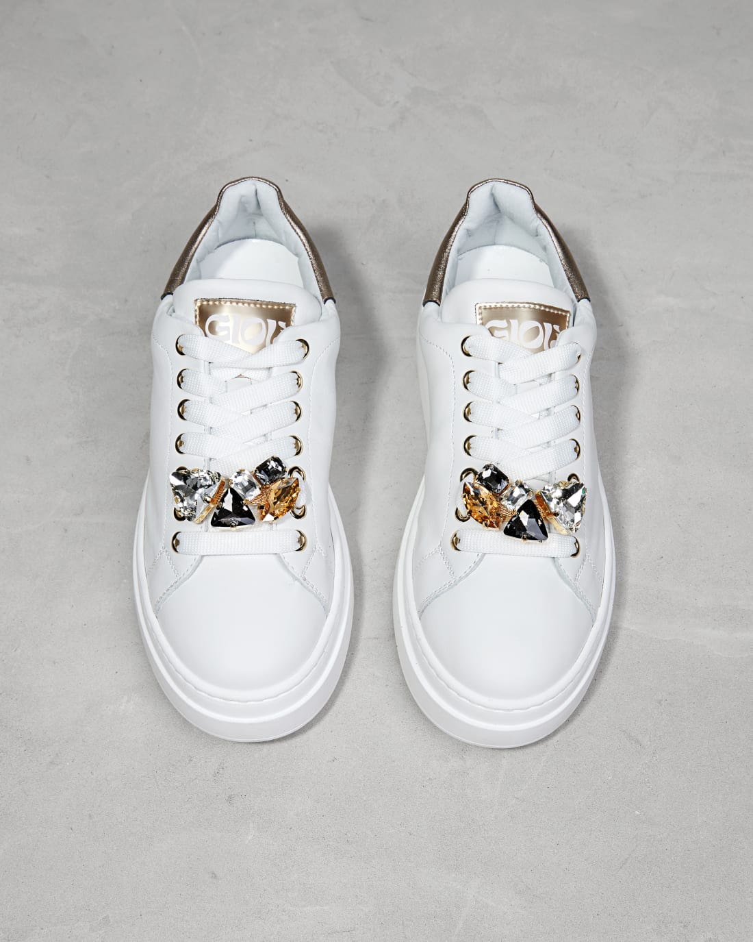 Белые кожаные кеды с аксессуарами - Image 3 of 4