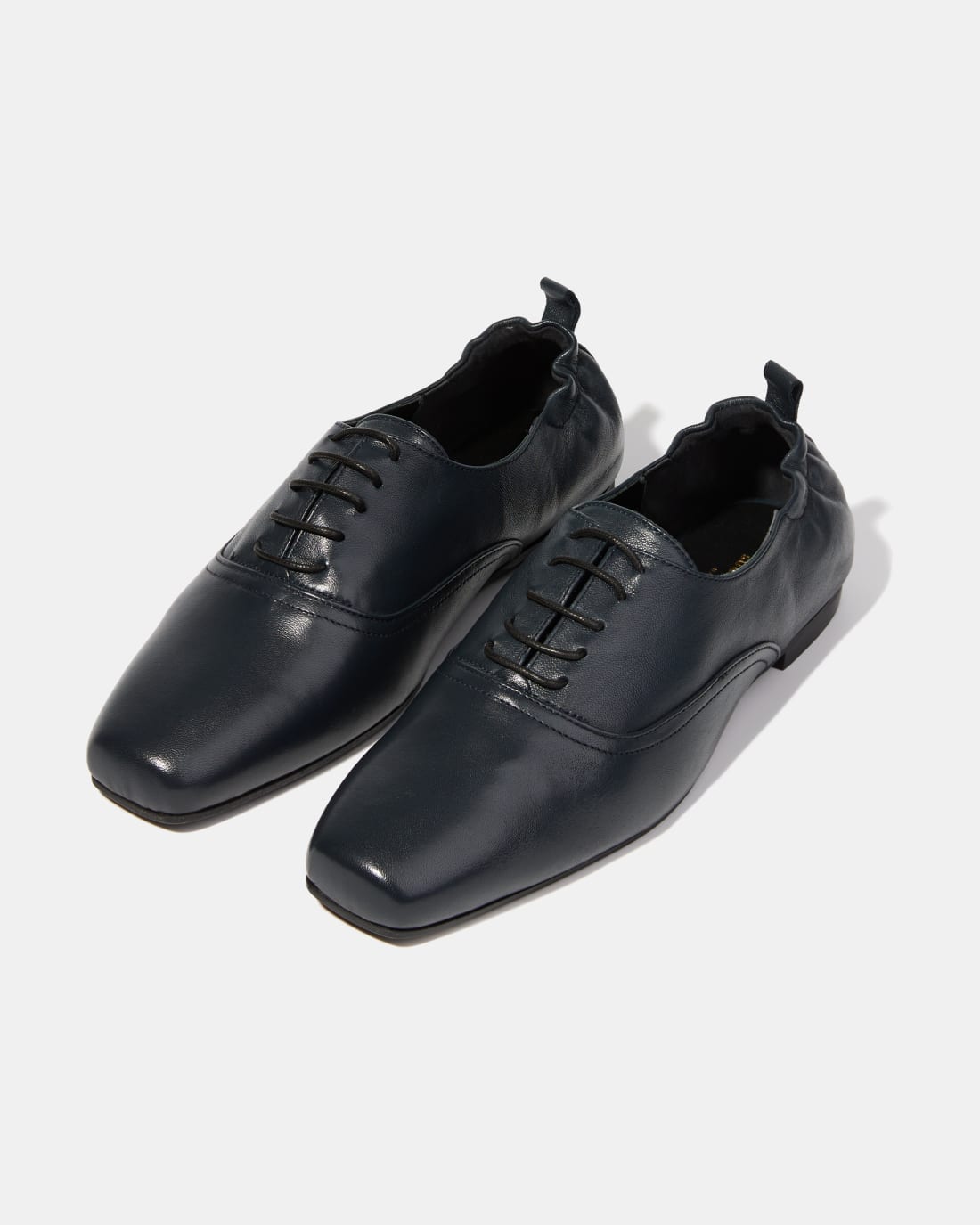 Туфли из тёмно-синей натуральной кожи